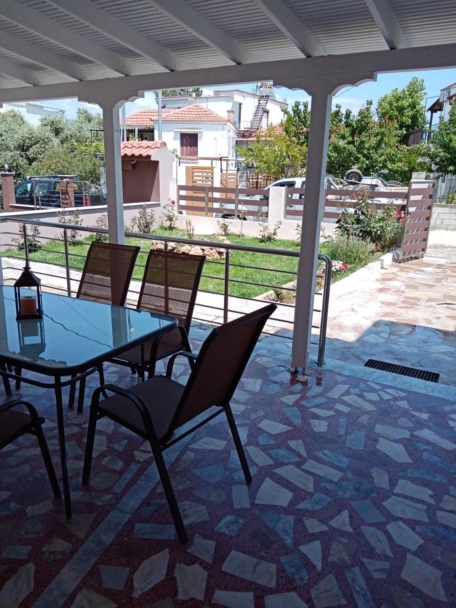 Roses 2 Apartment Skala Sotiros Ngoại thất bức ảnh
